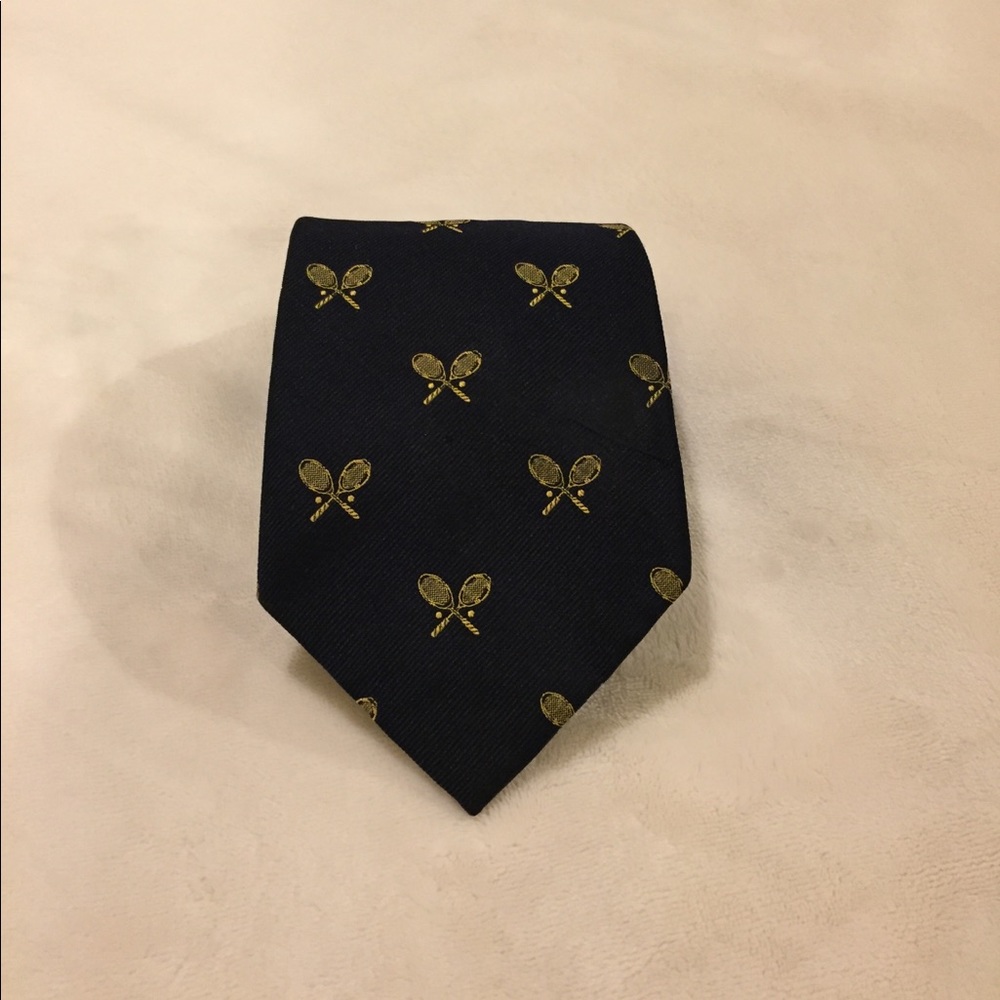 Tennis racquet and ball tie